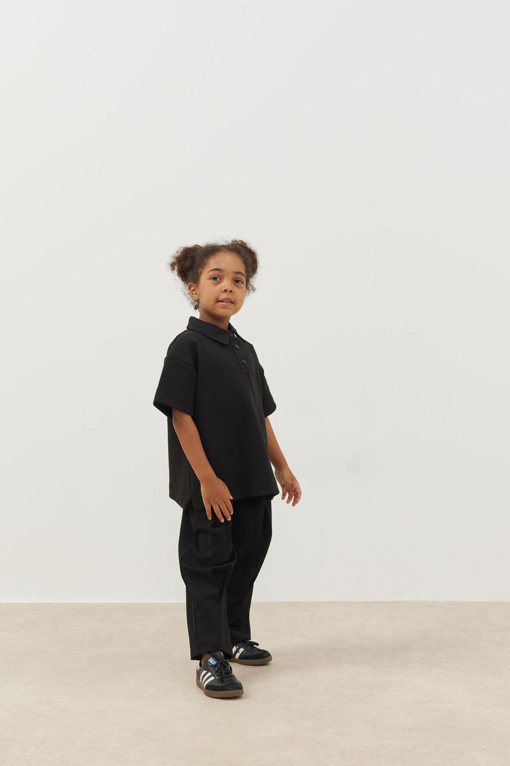 Premium polo neck oversize t-shirt black