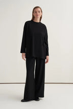 Black Basic Sweatshirt