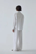 White basic oversize suit