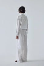 White basic oversize suit