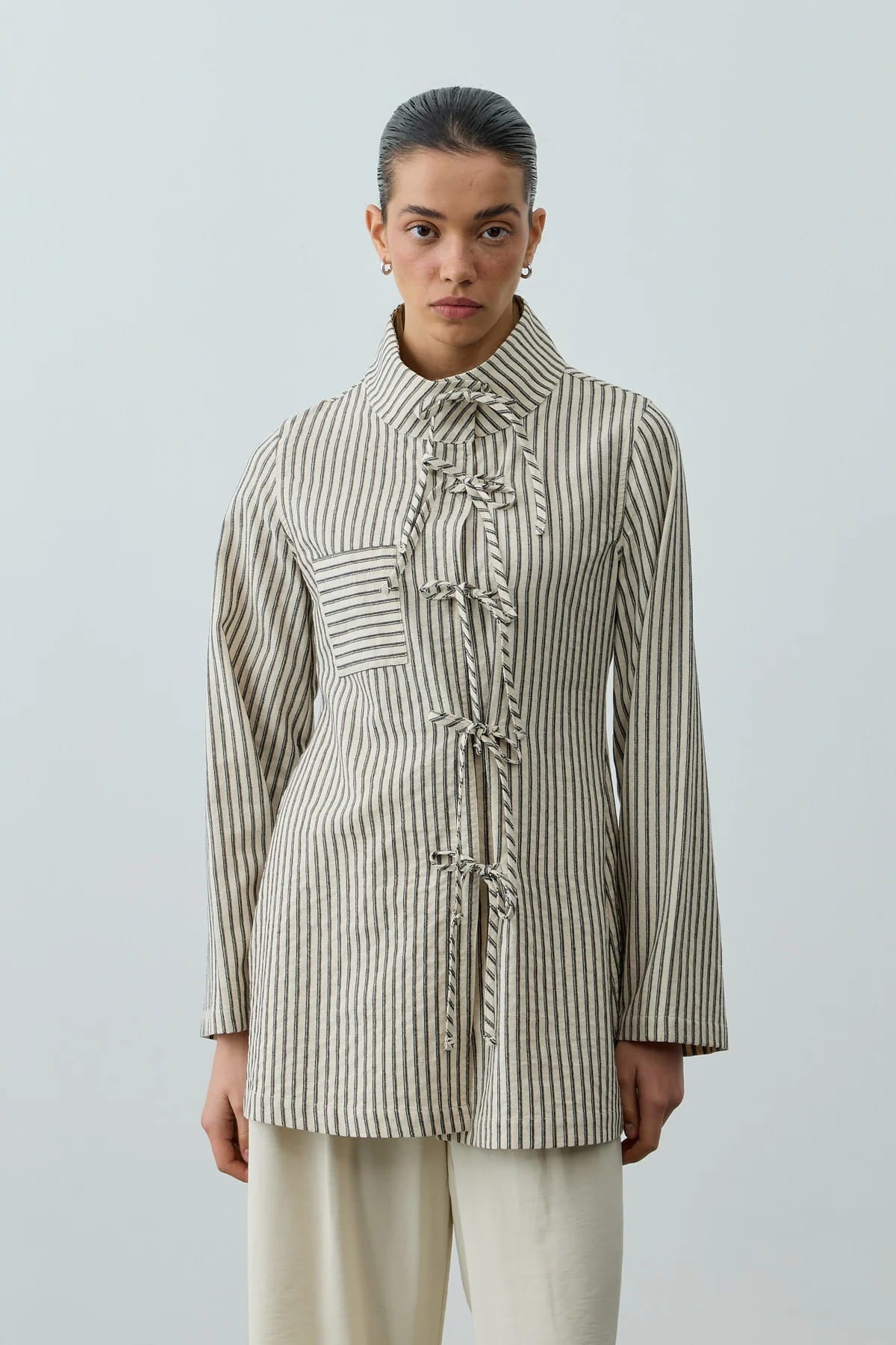 Natural striped tie-up shirt