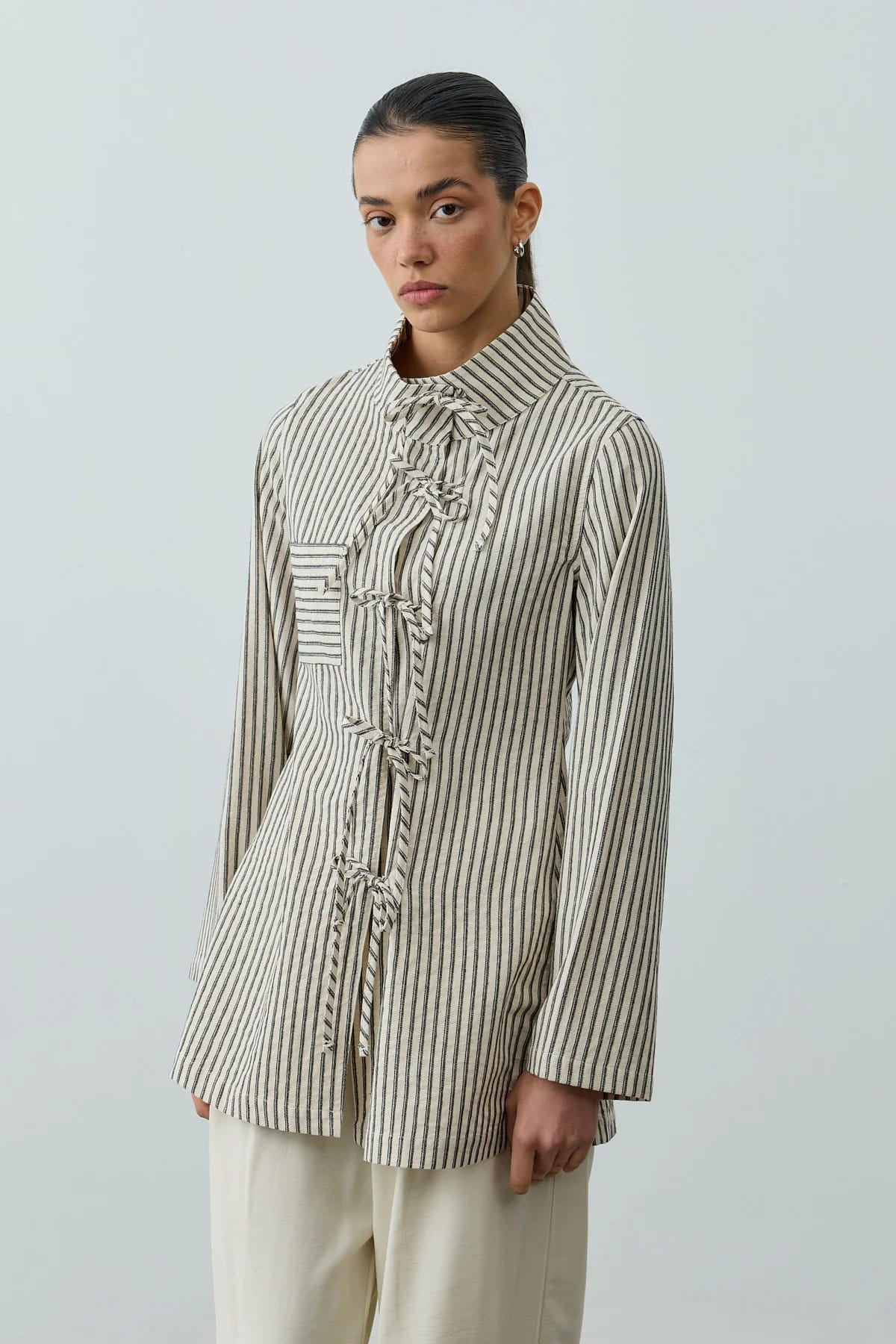 Natural striped tie-up shirt