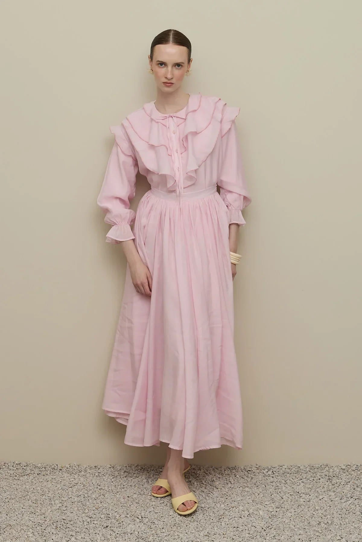 Light pink flounced detail suit