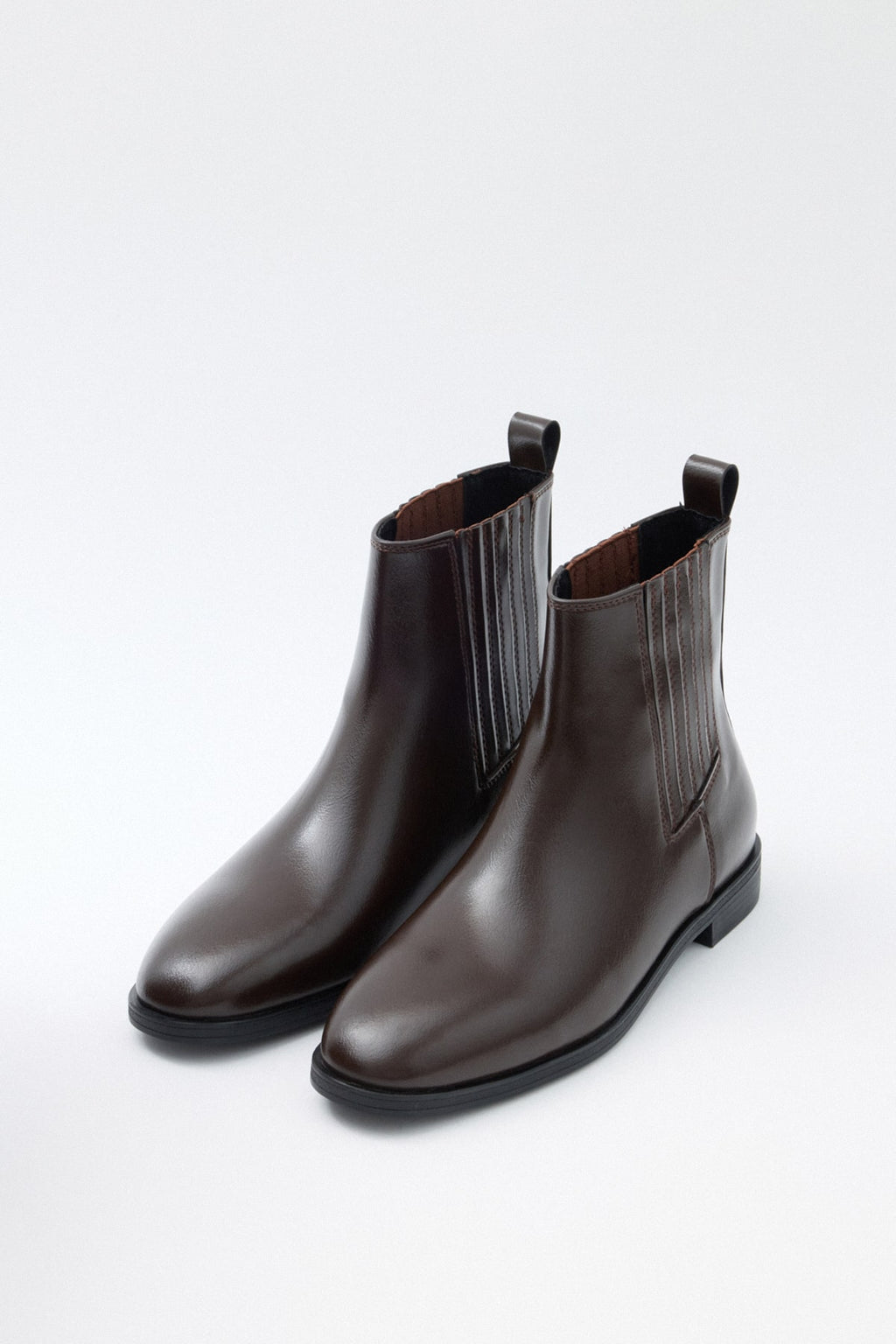 Dark brown elastic ankle boots