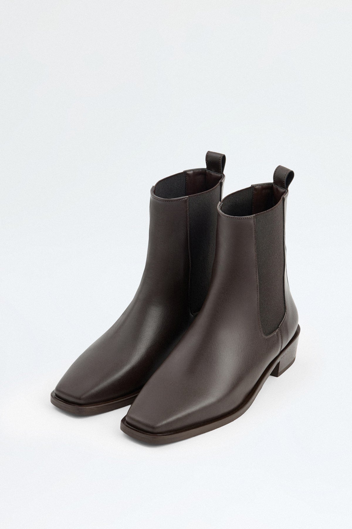 Dark brown square-toe elastic boots