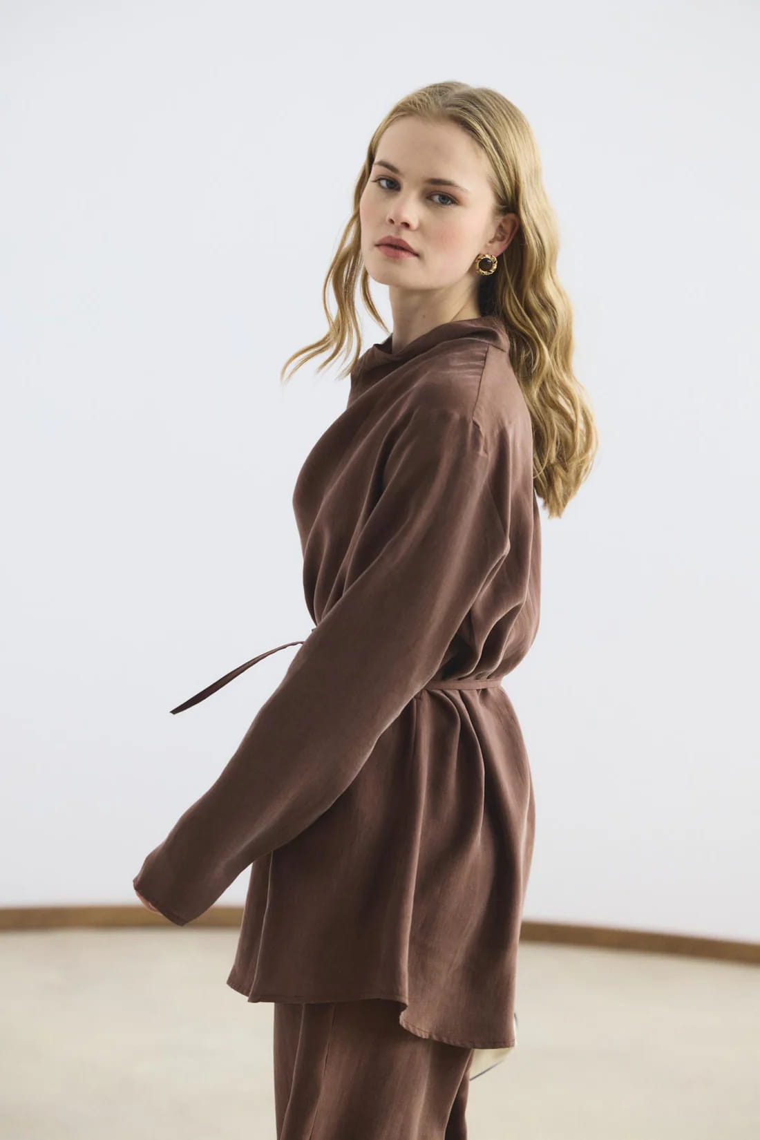 Bitter brown draped collar tencel suit