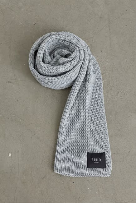 Gray plain knitted knitwear scarf