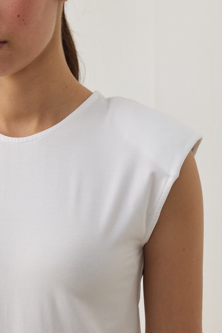 Padded sleeveless bodysuit ecru