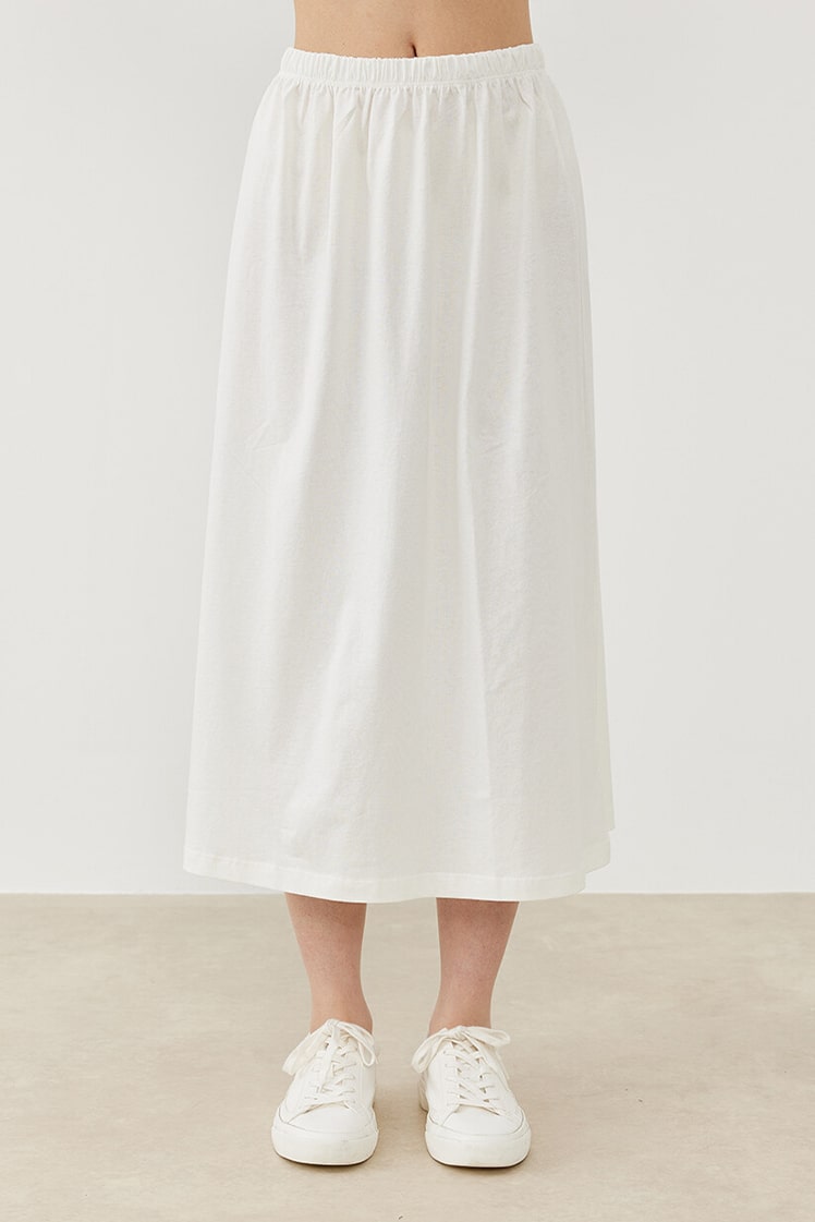 Ecru skirt lining