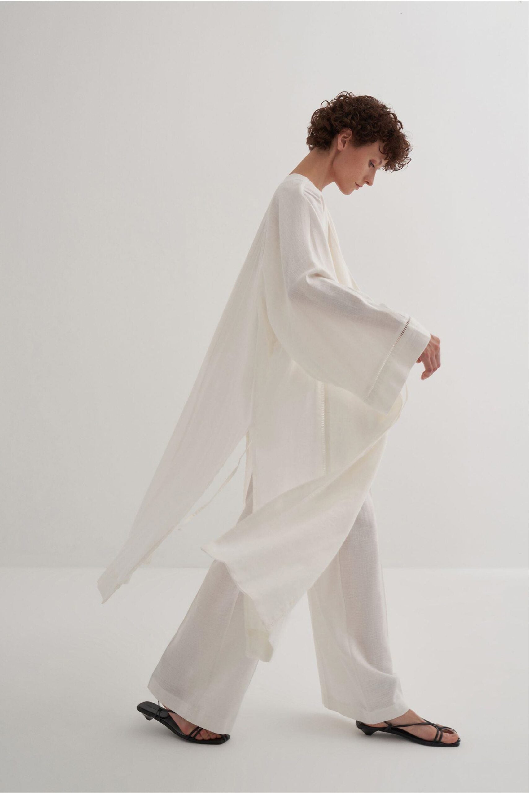 Linen Scallop Kimono Ecru