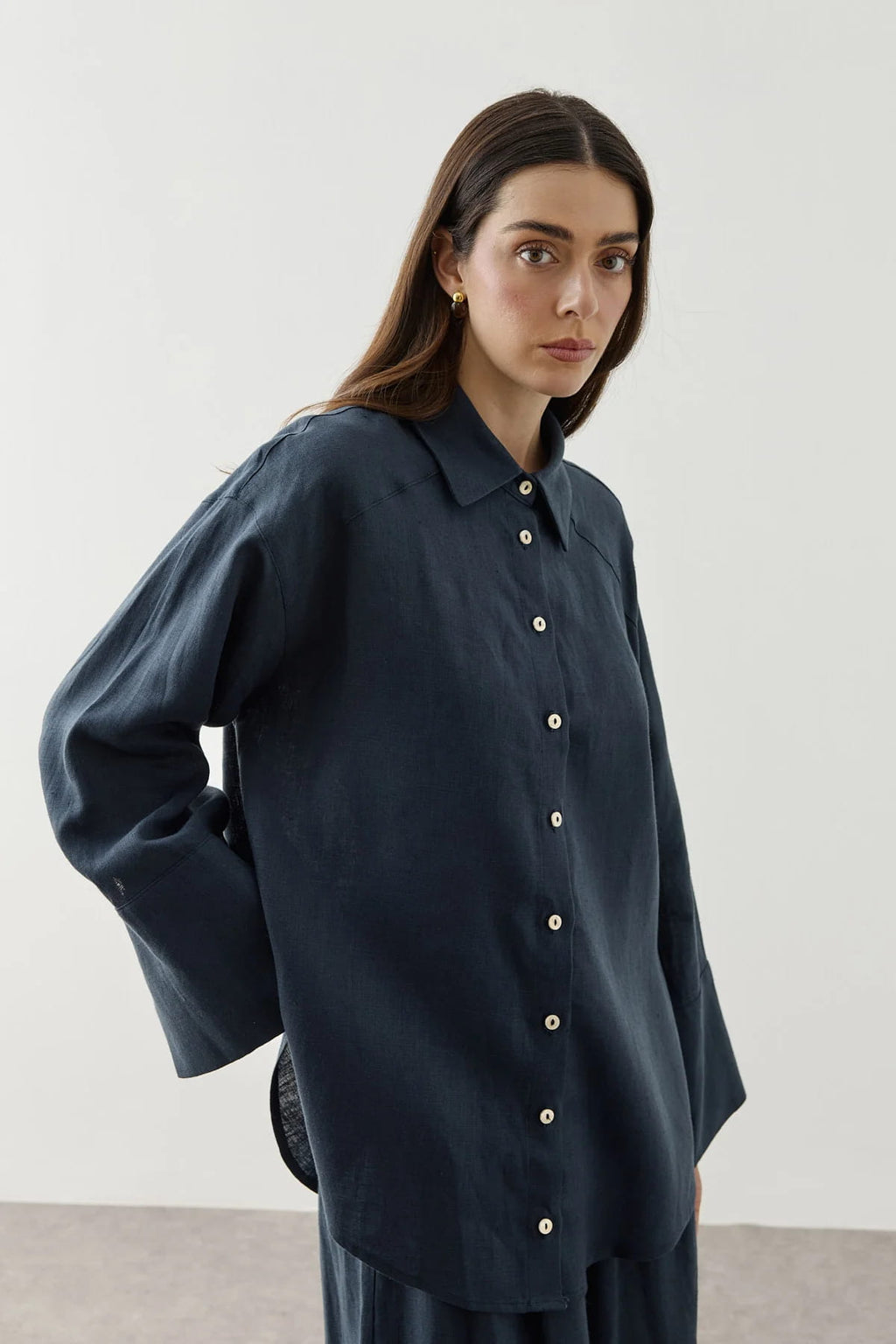 Navy Linen Cuff Shirt
