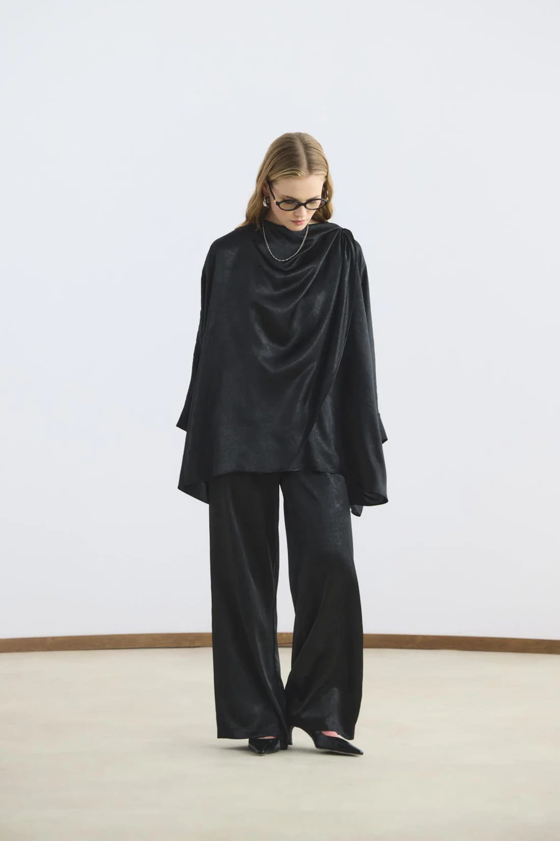 Black shawl collar detailed suit