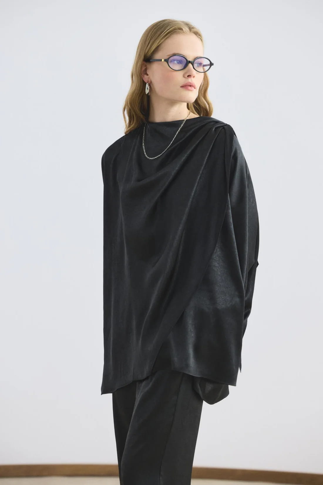 Black shawl collar detailed suit