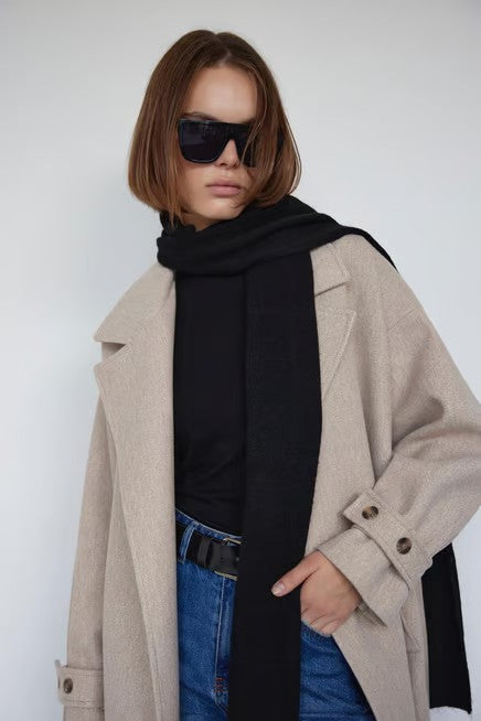 Black skinny scarf