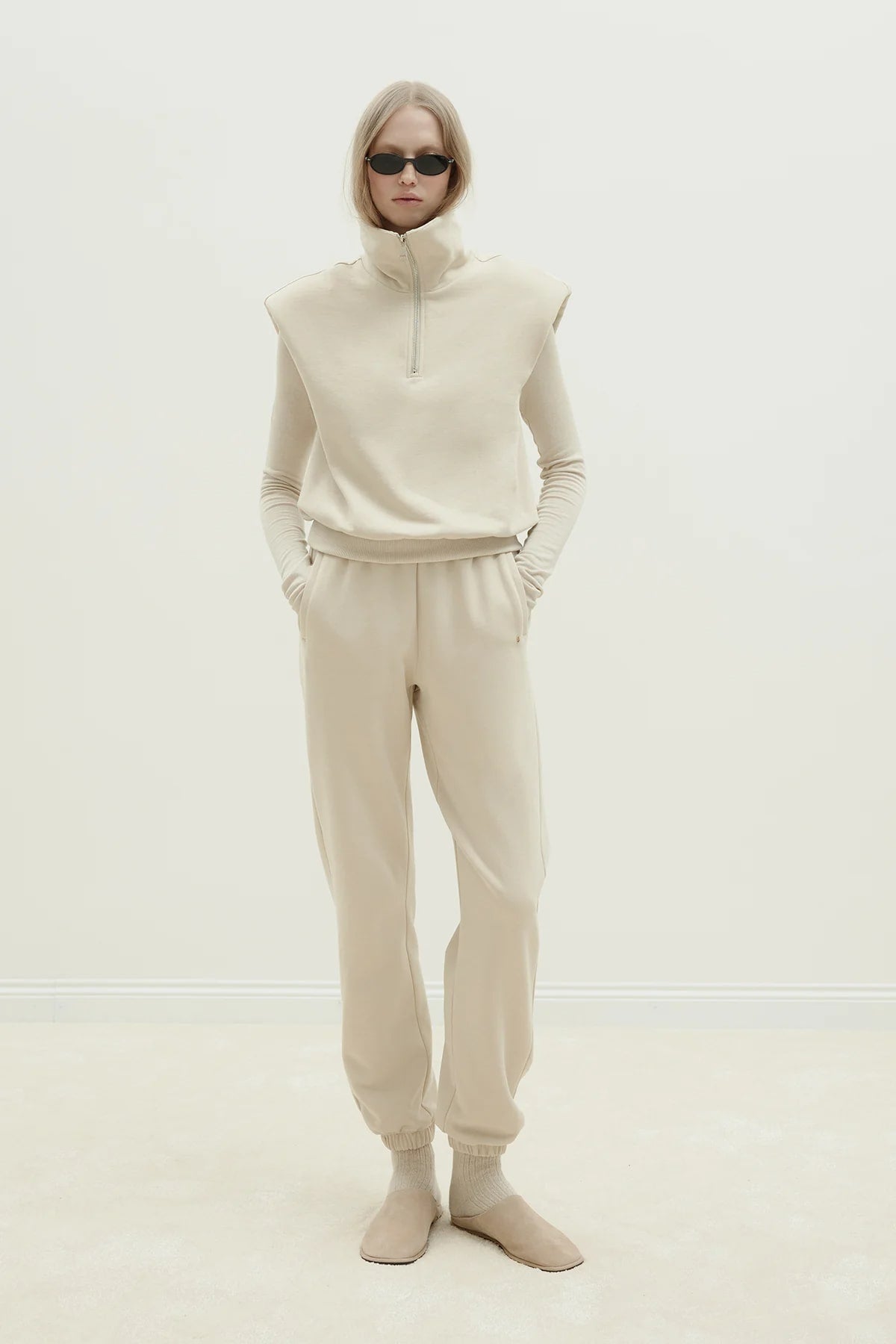 Beige roux zippered vest tracksuit
