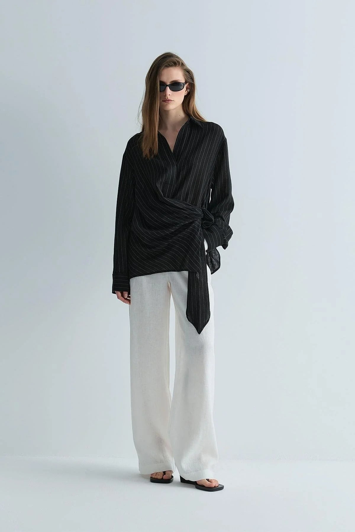 Black lino tied linen shirt