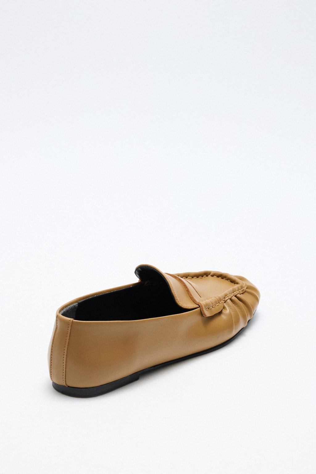 Caramel ruched loafers