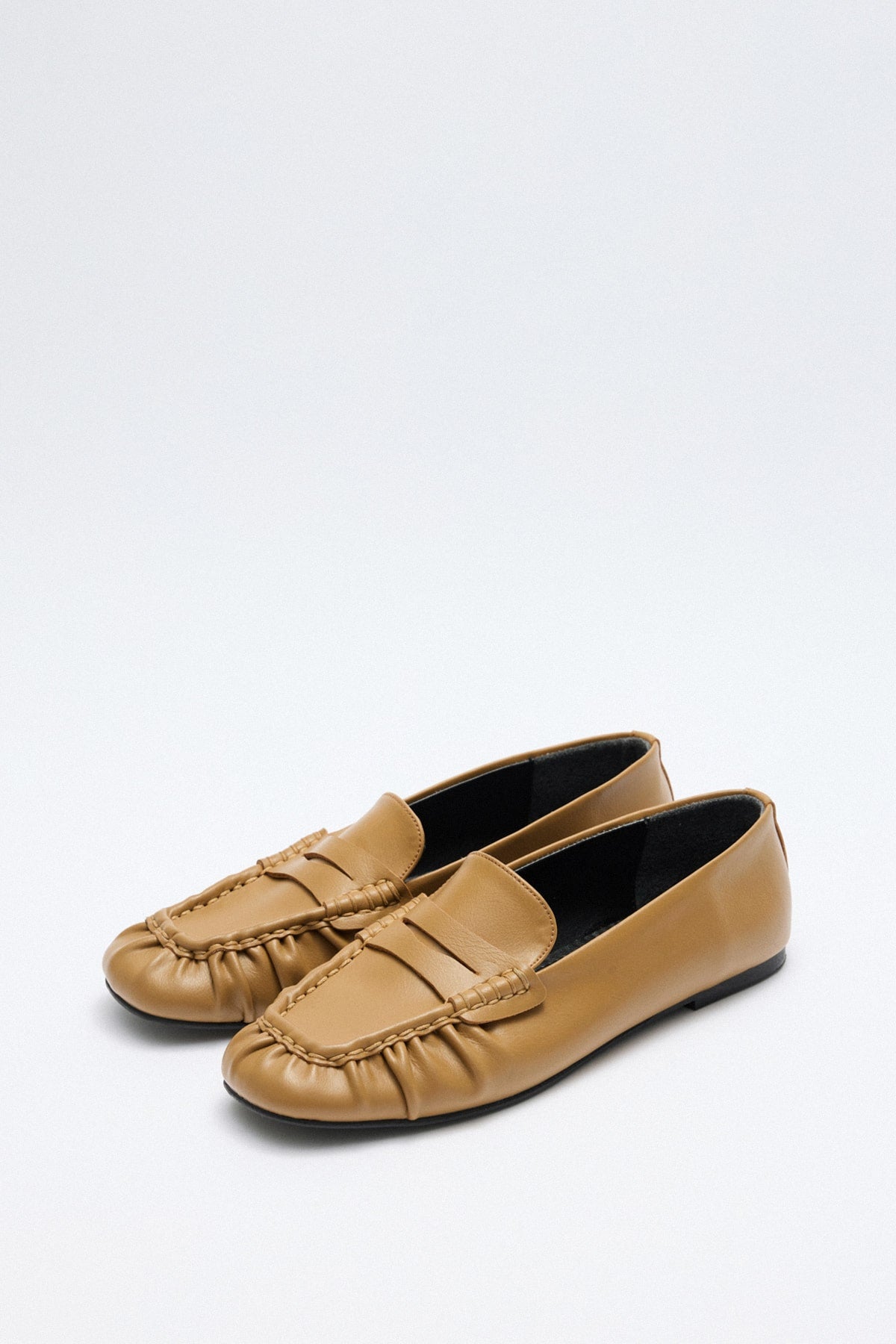 Caramel ruched loafers