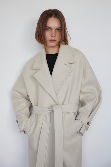 Cream sudi wool coat with vents - kan store