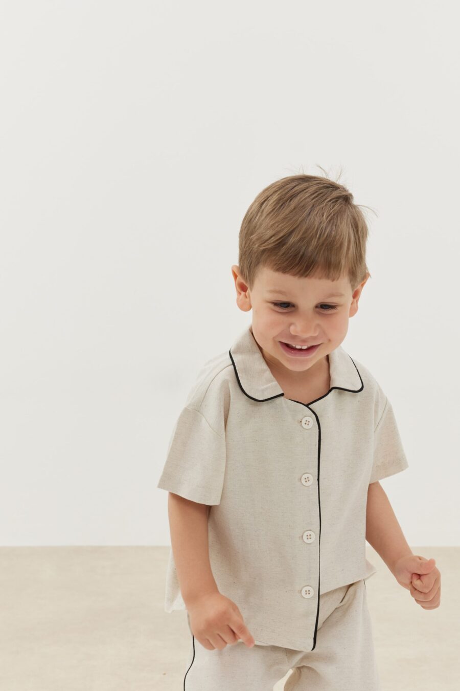 Piping linen suit beige