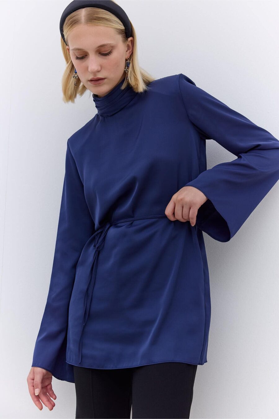 Satin wide sleeve tunic night blue