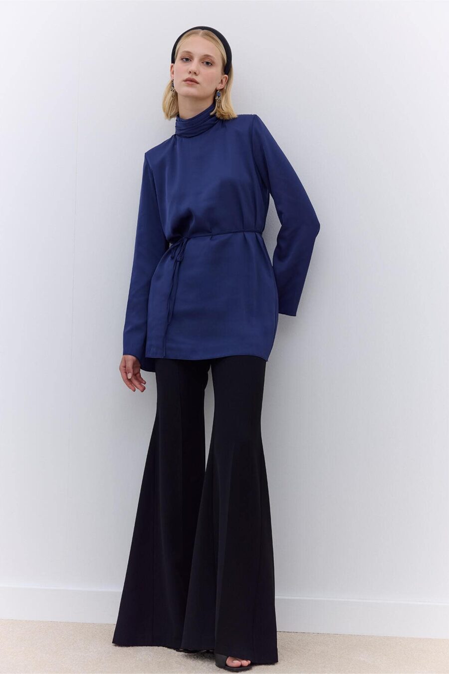 Satin wide sleeve tunic night blue