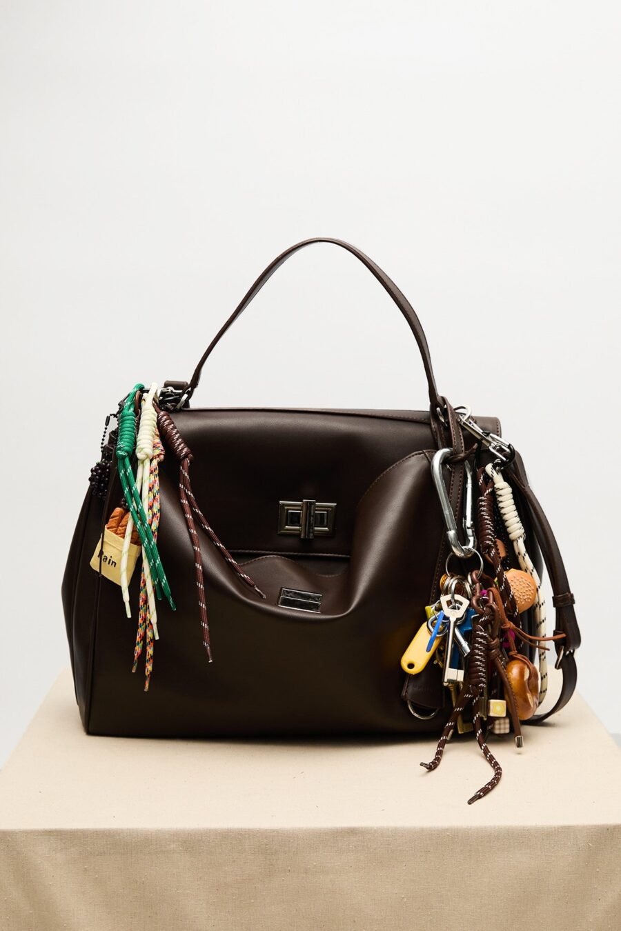Arte wide shoulder bag dark brown