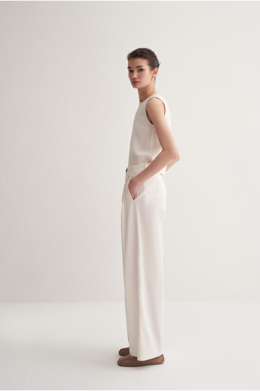 ecru-pleated-straight-trousers-women-lebanon-KanStore Double pleated straight fit jeans ecru