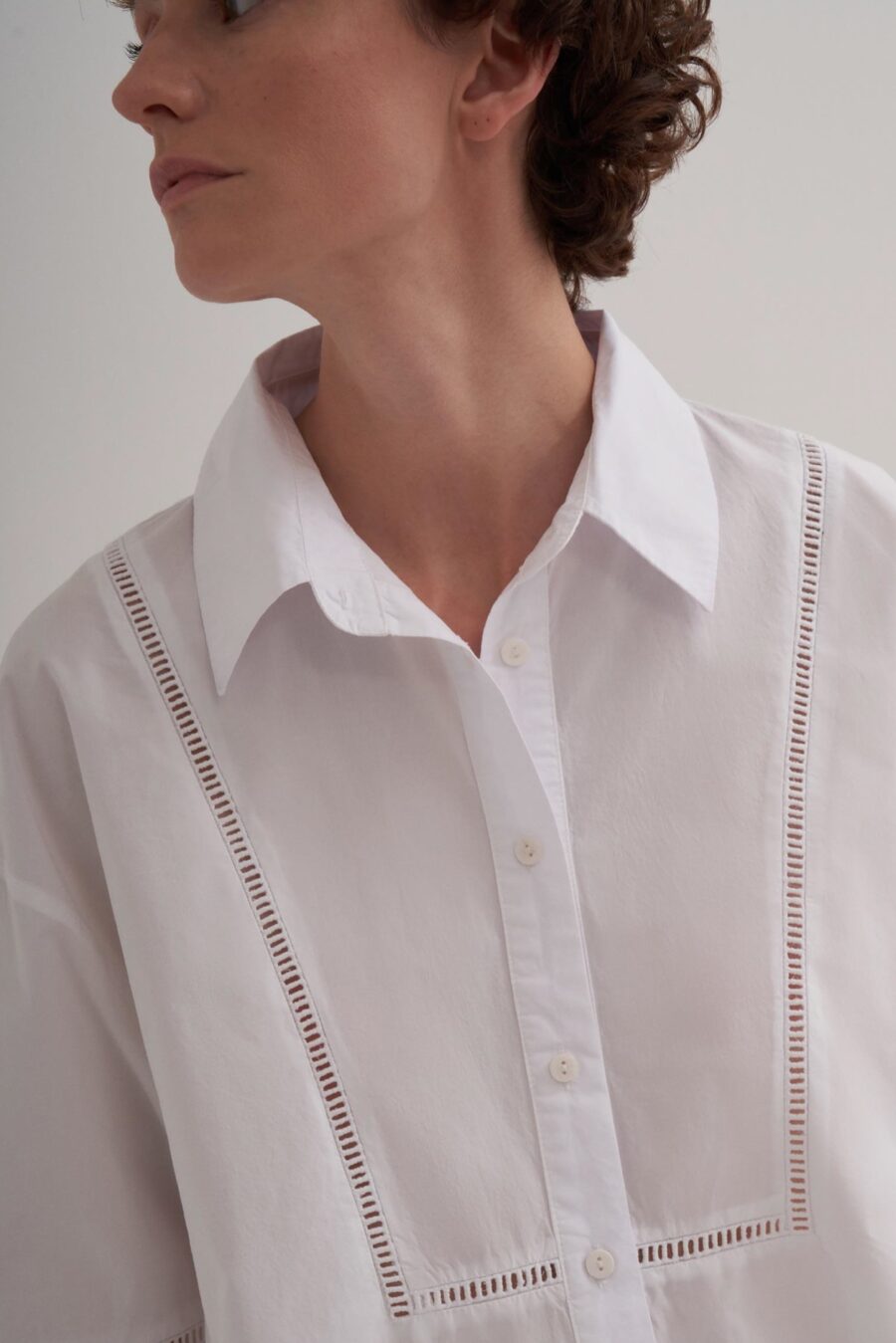 Scallop detailed cotton shirt ecru