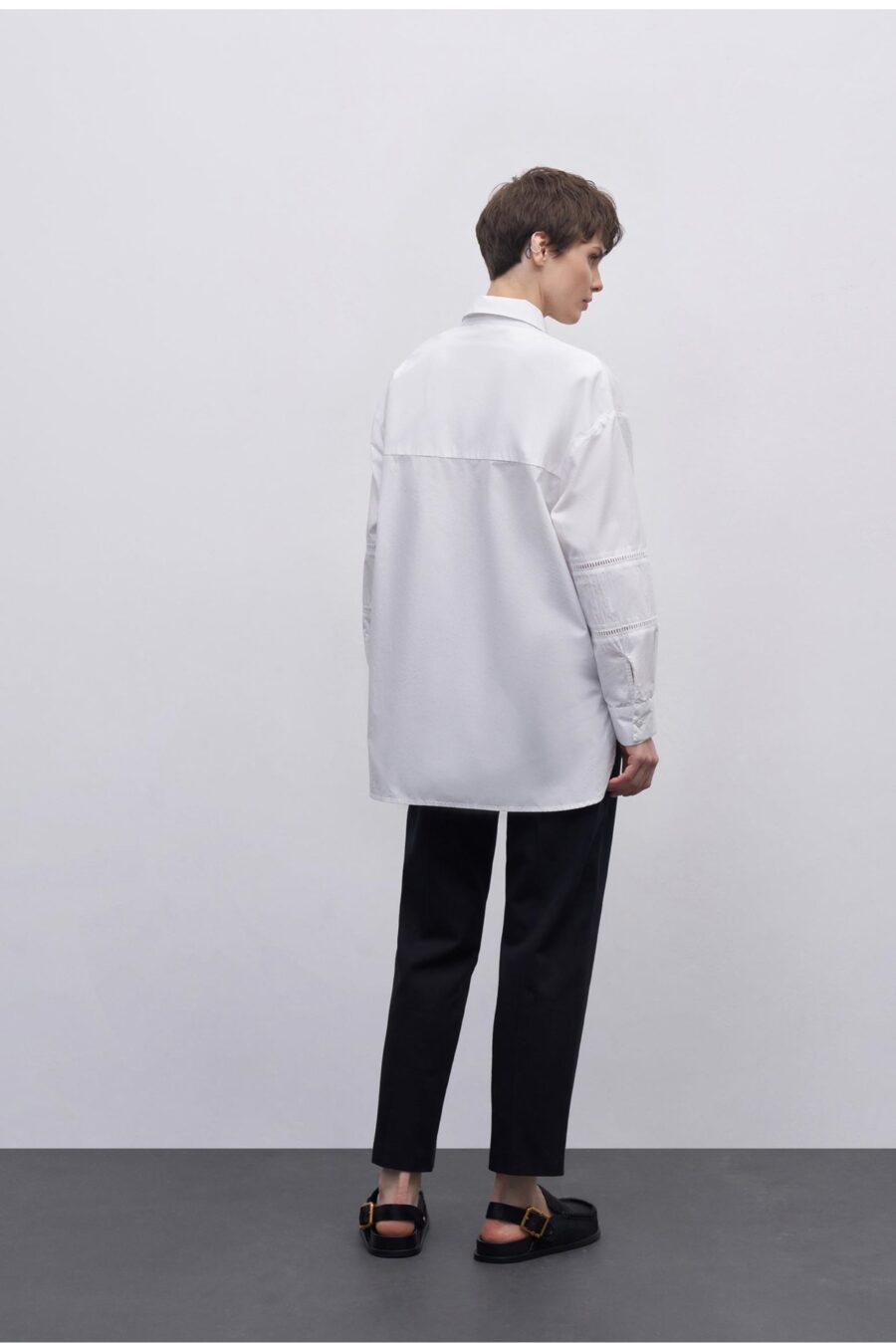 Scallop detailed cotton shirt ecru