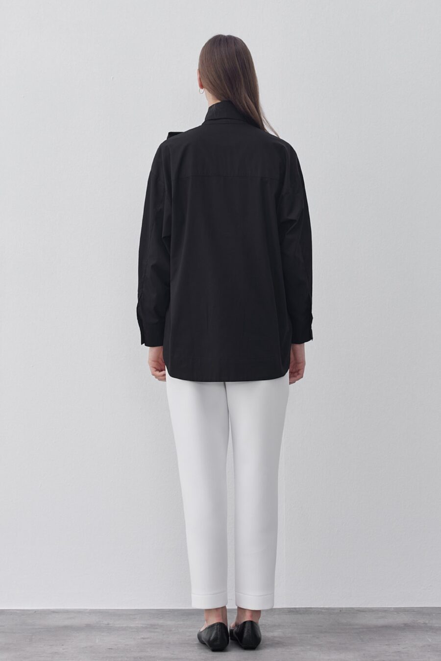 Poplin bow collar shirt black