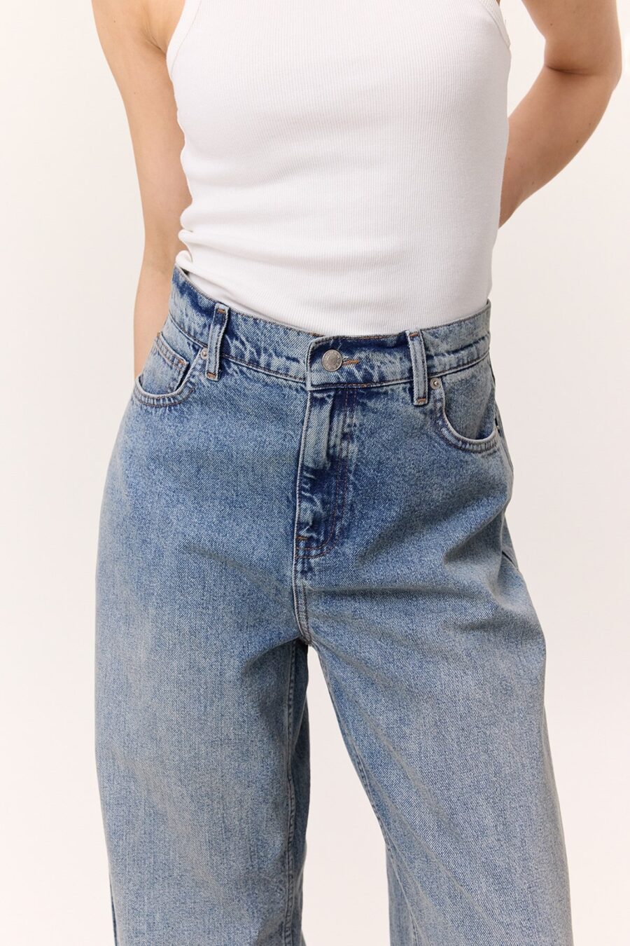 Mid waist loose fit jeans dark blue