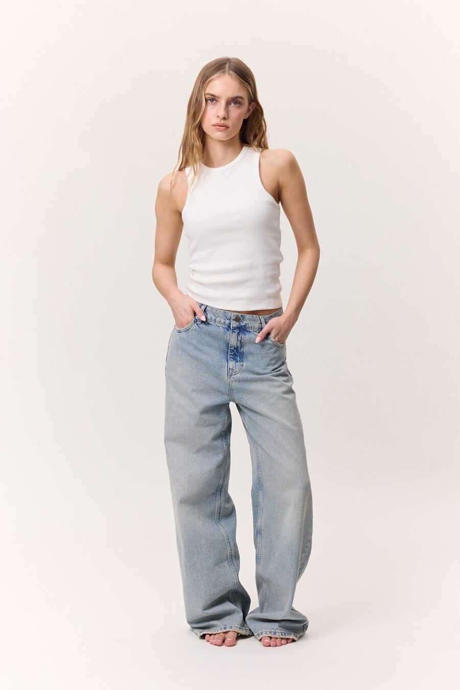 light-blue-loose-fit-jeans-women-lebanon-KanStore Mid waist loose fit jeans light blue
