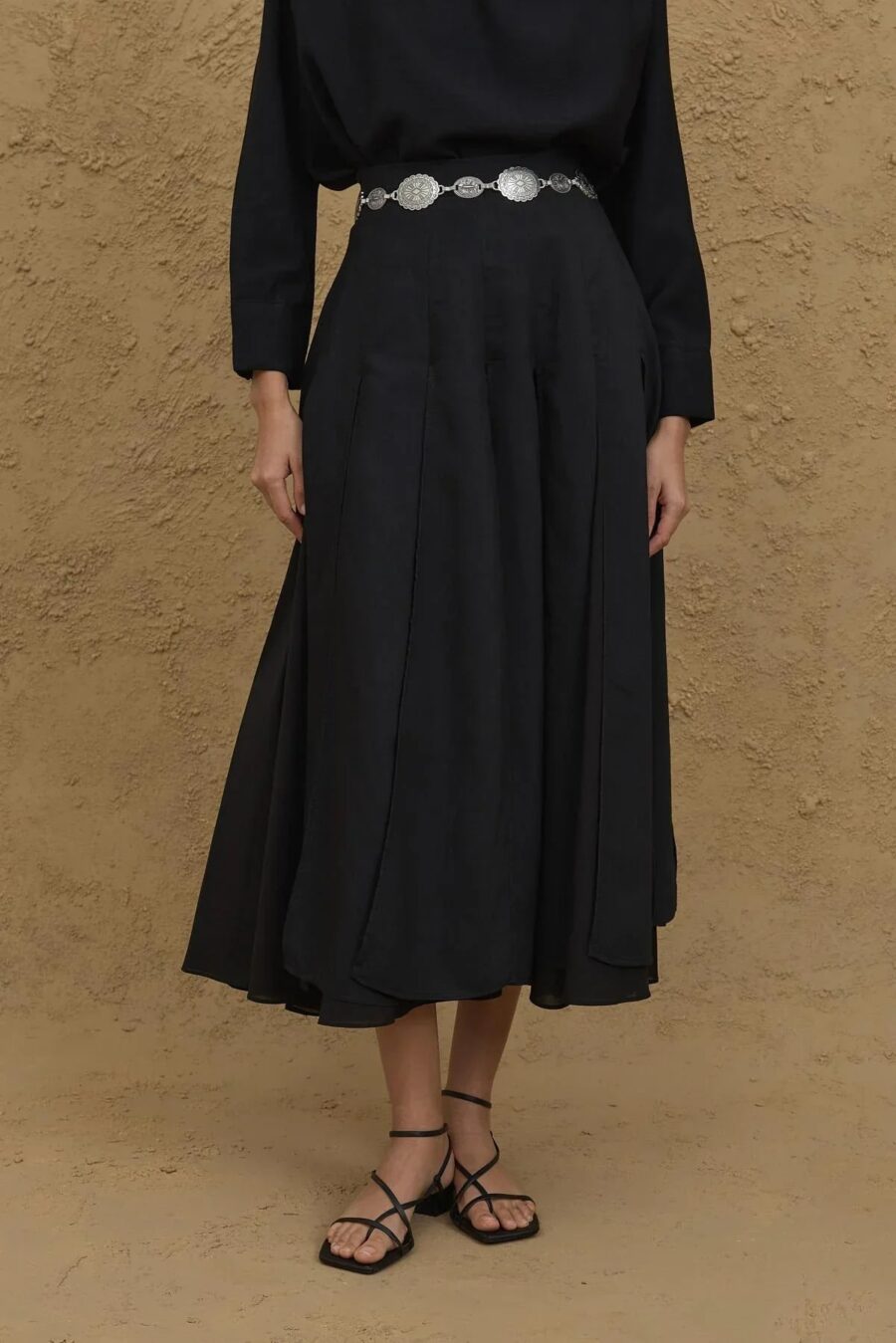 Flounce collar suit black