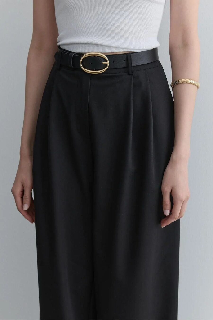 Straight leg trousers black