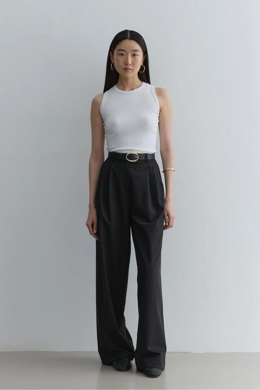 Straight leg trousers black
