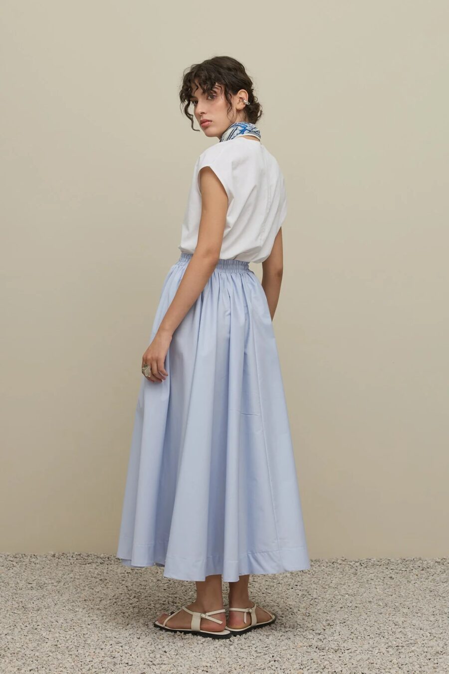 Thick pleated wide skirt light blue
