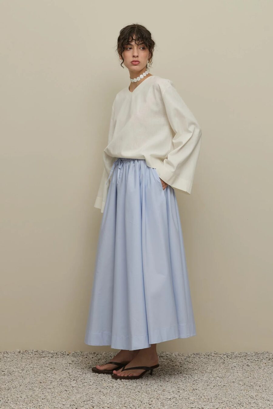 Thick pleated wide skirt light blue