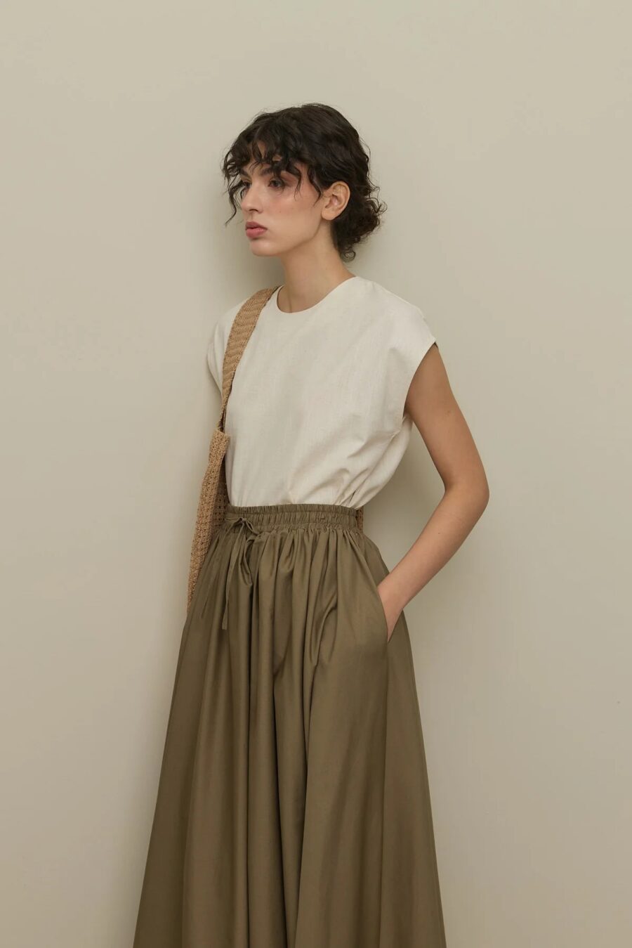 Thick pleated wide skirt mink