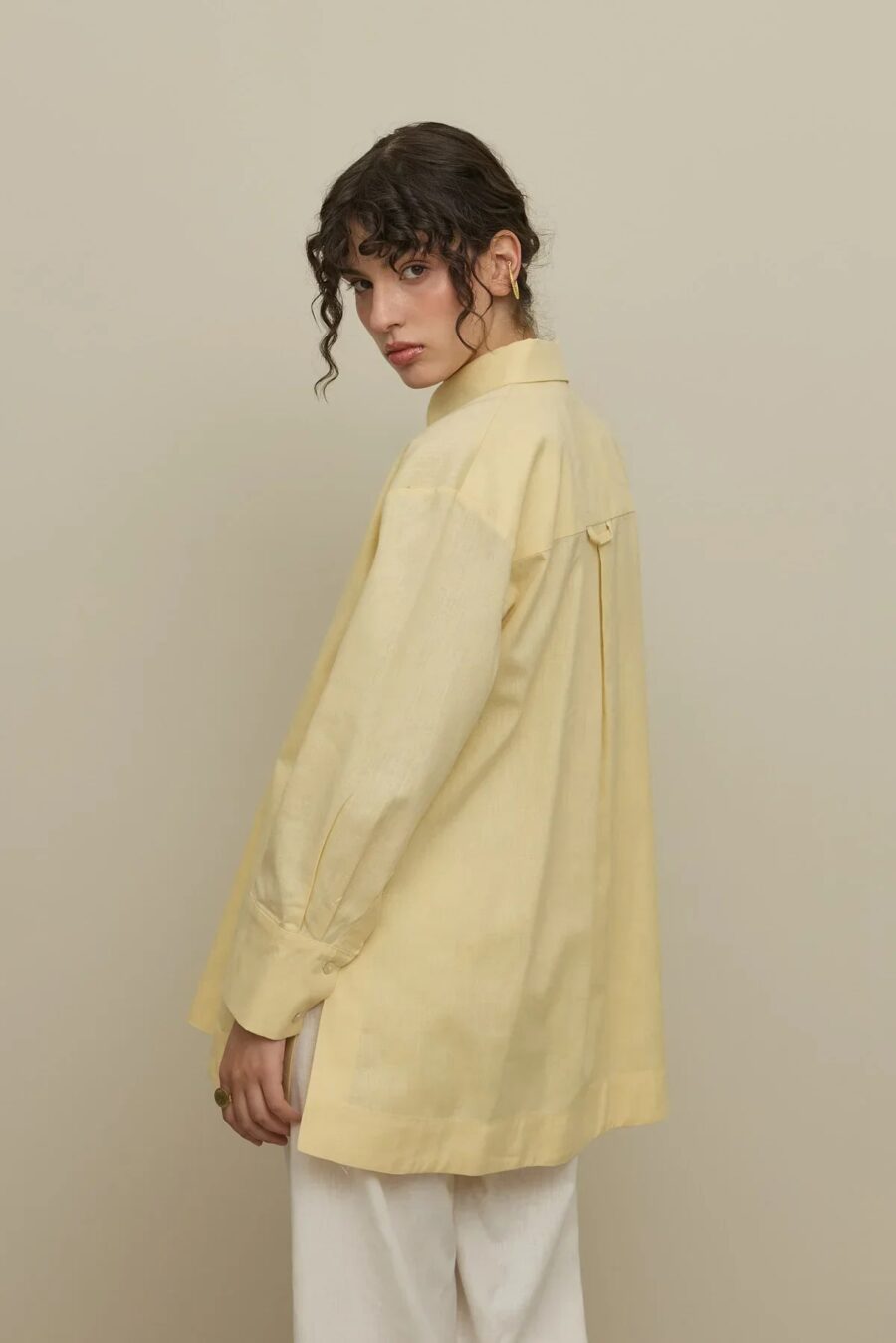 Cuffed shirt yellow