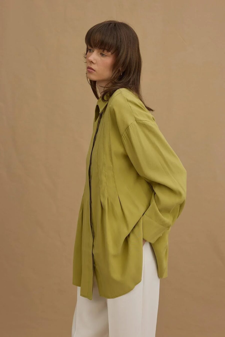 Pleated tencel shirt green