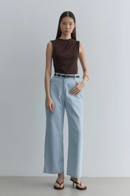 Straight cut denim pants light blue