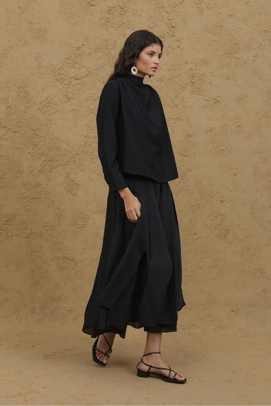 Flounce collar suit black