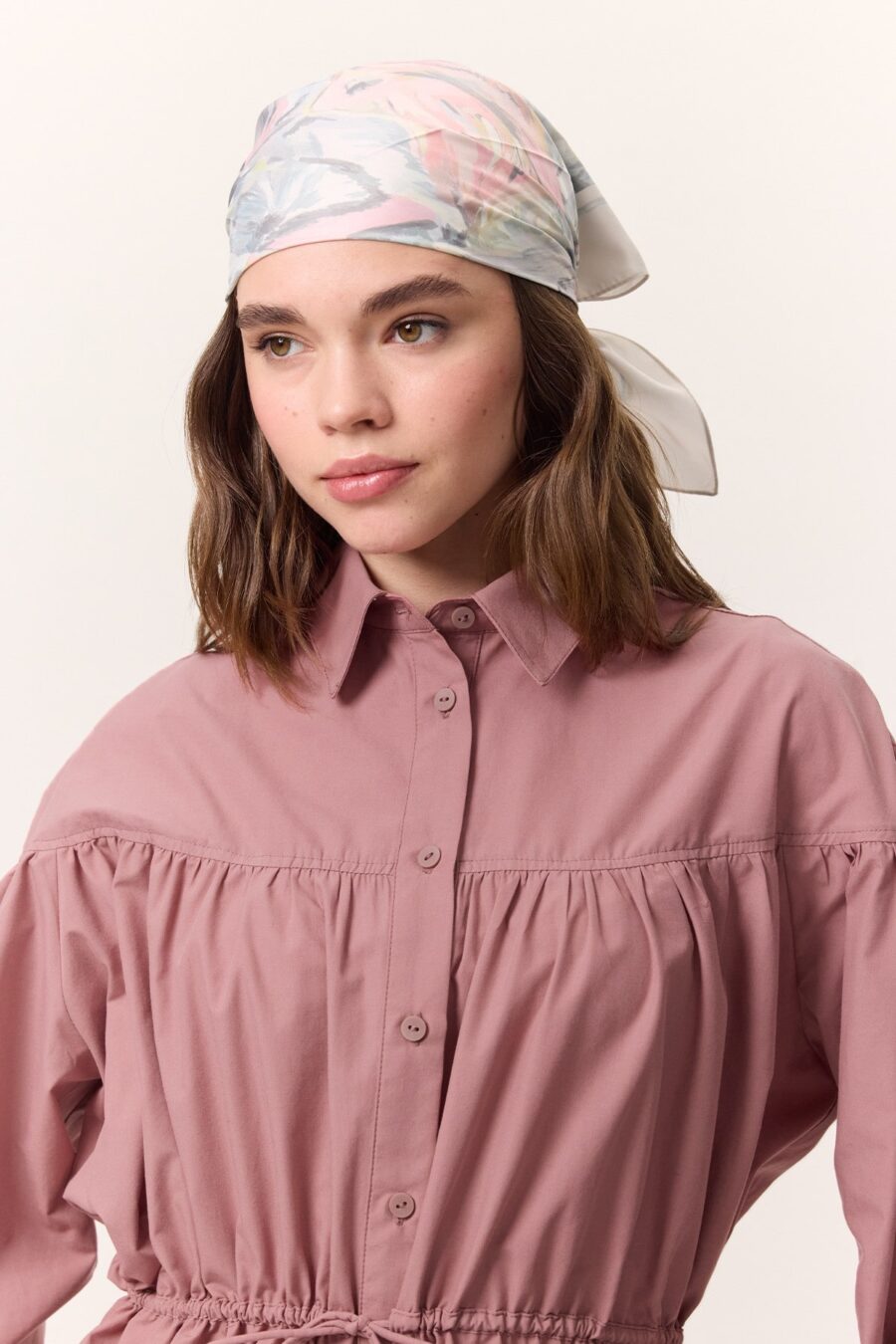 Patterned satin scarf sofia green