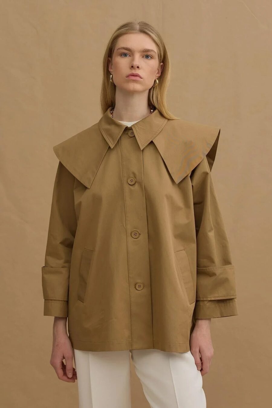 Camel detachable-collar trench coat
