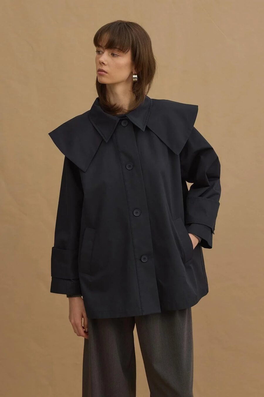 Navy detachable-collar trench coat
