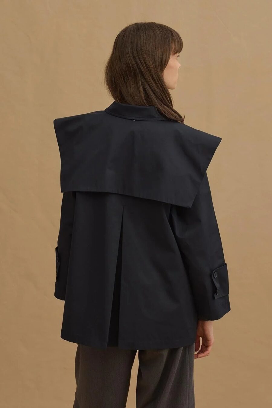 Navy detachable-collar trench coat