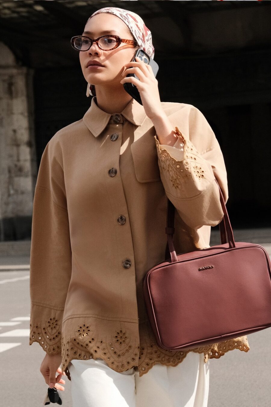 Embroidery detailed design trench coat camel