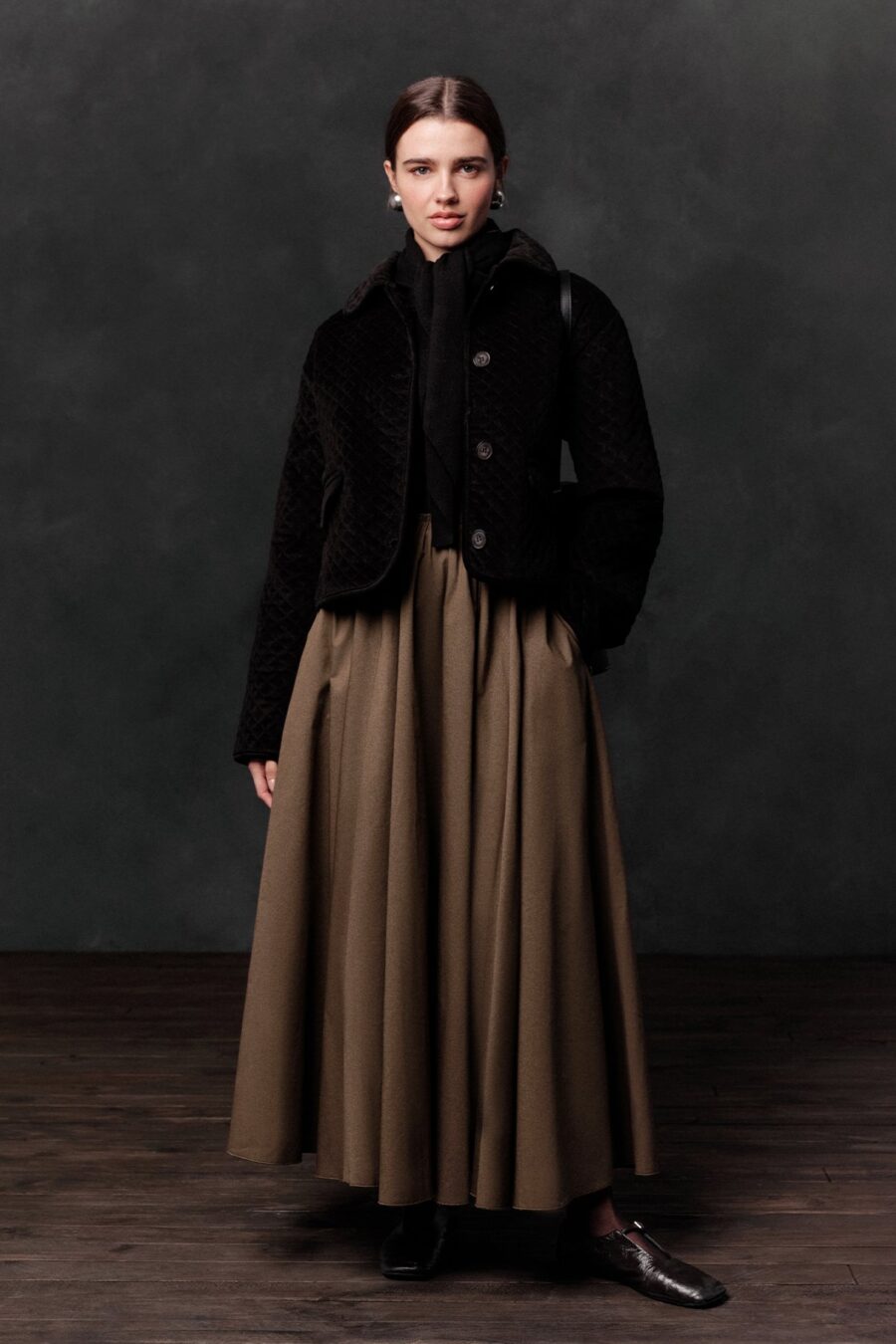 Khaki wide leather-trim skirt