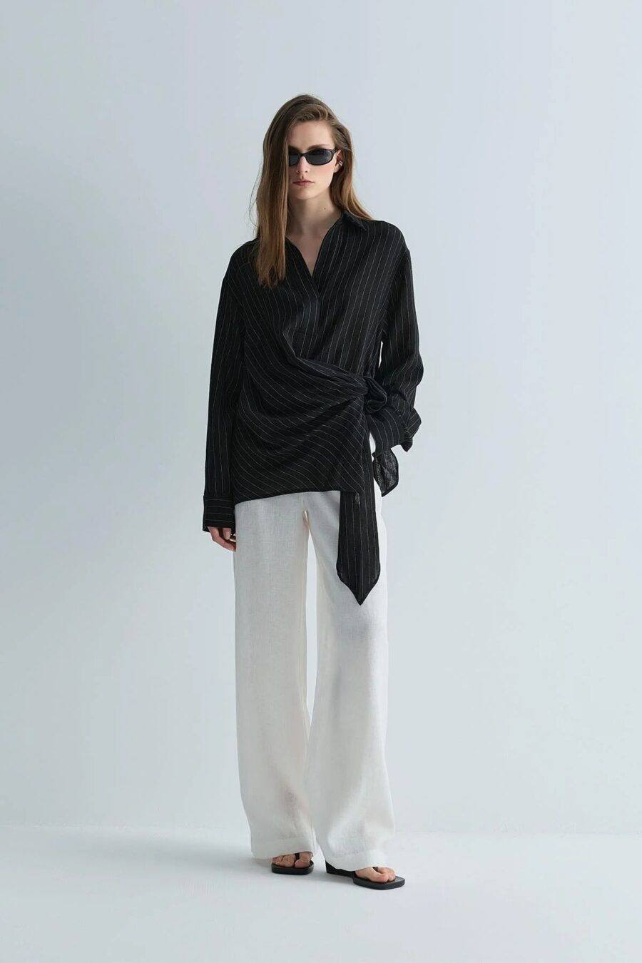 Black lino tied linen shirt